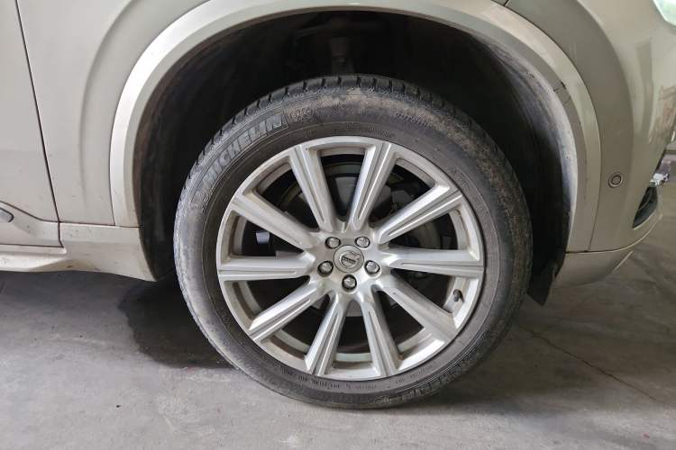 Used Volvo XC90 2018 T6 Prestige 7-Seater Exterior 7