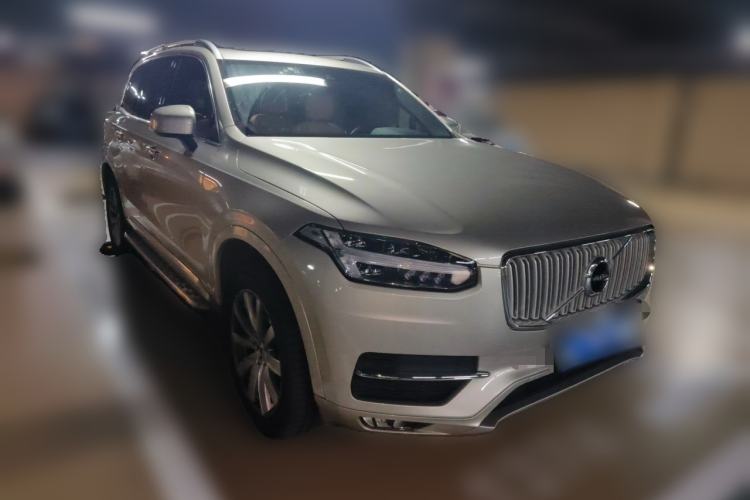Used Volvo XC90 2018 T6 Zhiyi Edition 7-Seater Front Right 45 Deg