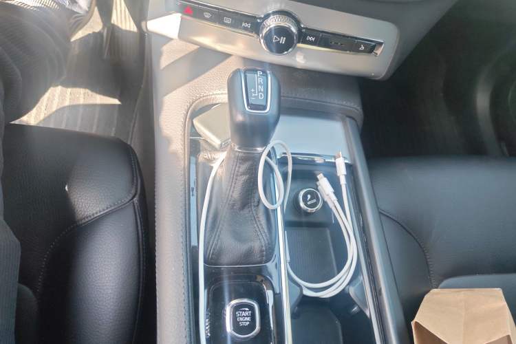 Used Volvo XC90 2018 T6 Zhiyi Edition 7-Seater Gear Lever