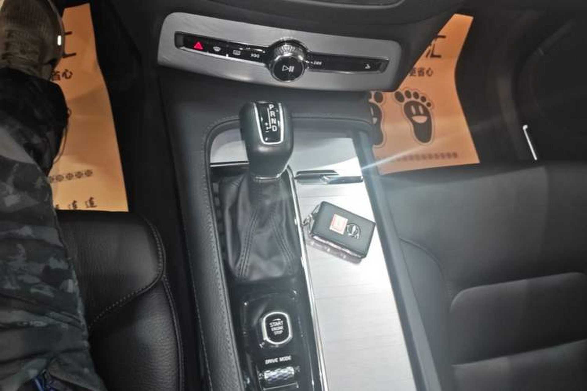 Used Volvo XC90 2018 T6 Zhiyi Edition 7-Seater Gear Lever
