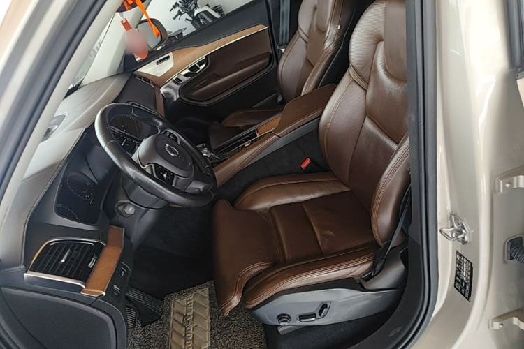 Used Volvo XC90 2018 T6 Prestige 7-Seater Left Front Seat