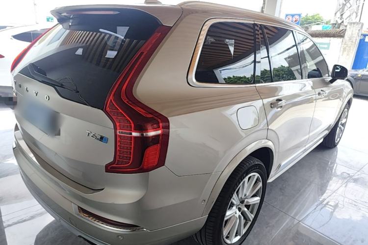 Used Volvo XC90 2018 T6 Prestige 7-Seater Rear Right 45 Deg