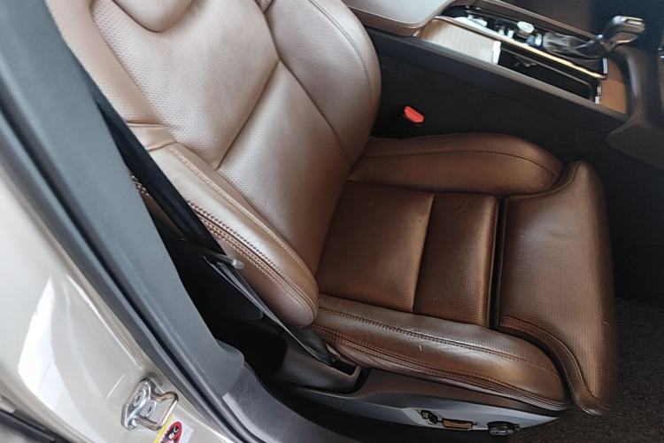 Used Volvo XC90 2018 T6 Prestige 7-Seater Right Front Seat