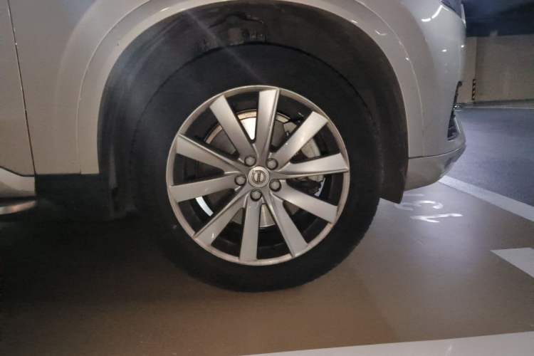 Used Volvo XC90 2018 T6 Zhiyi Edition 7-Seater Right Front Wheel Hub