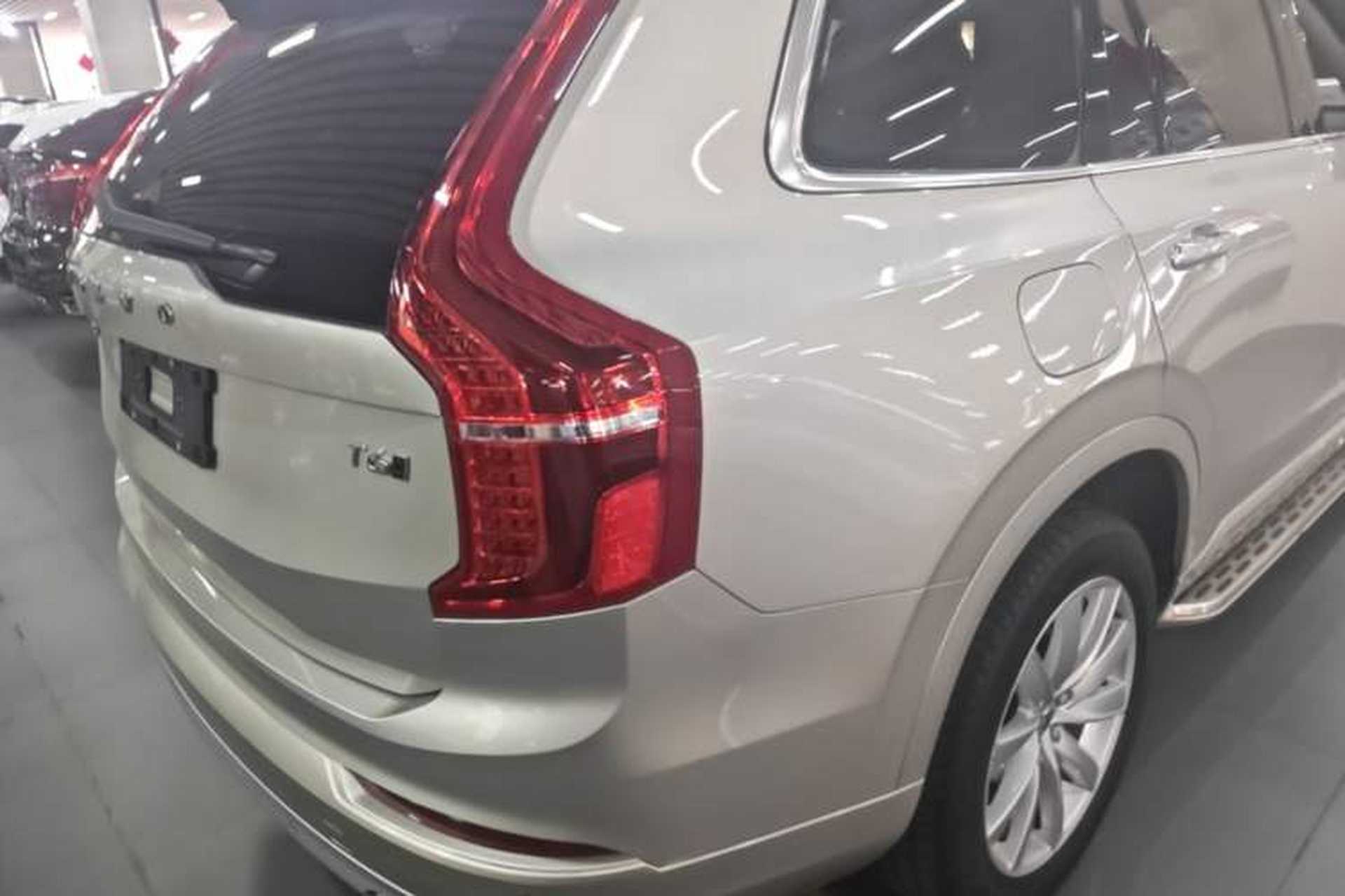 Used Volvo XC90 2018 T6 Zhiyi Edition 7-Seater Right Rear Taillight