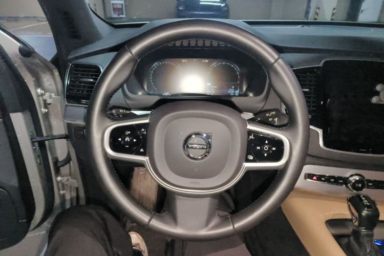 Used Volvo XC90 2018 T6 Zhiyi Edition 7-Seater Steering Wheel