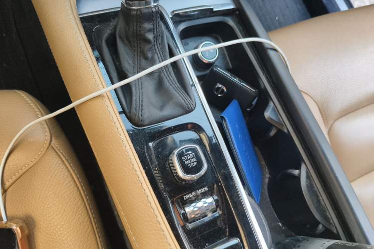 Used Volvo XC90 2018 T6 Zhiyi Edition 7-Seater Vehicle Key