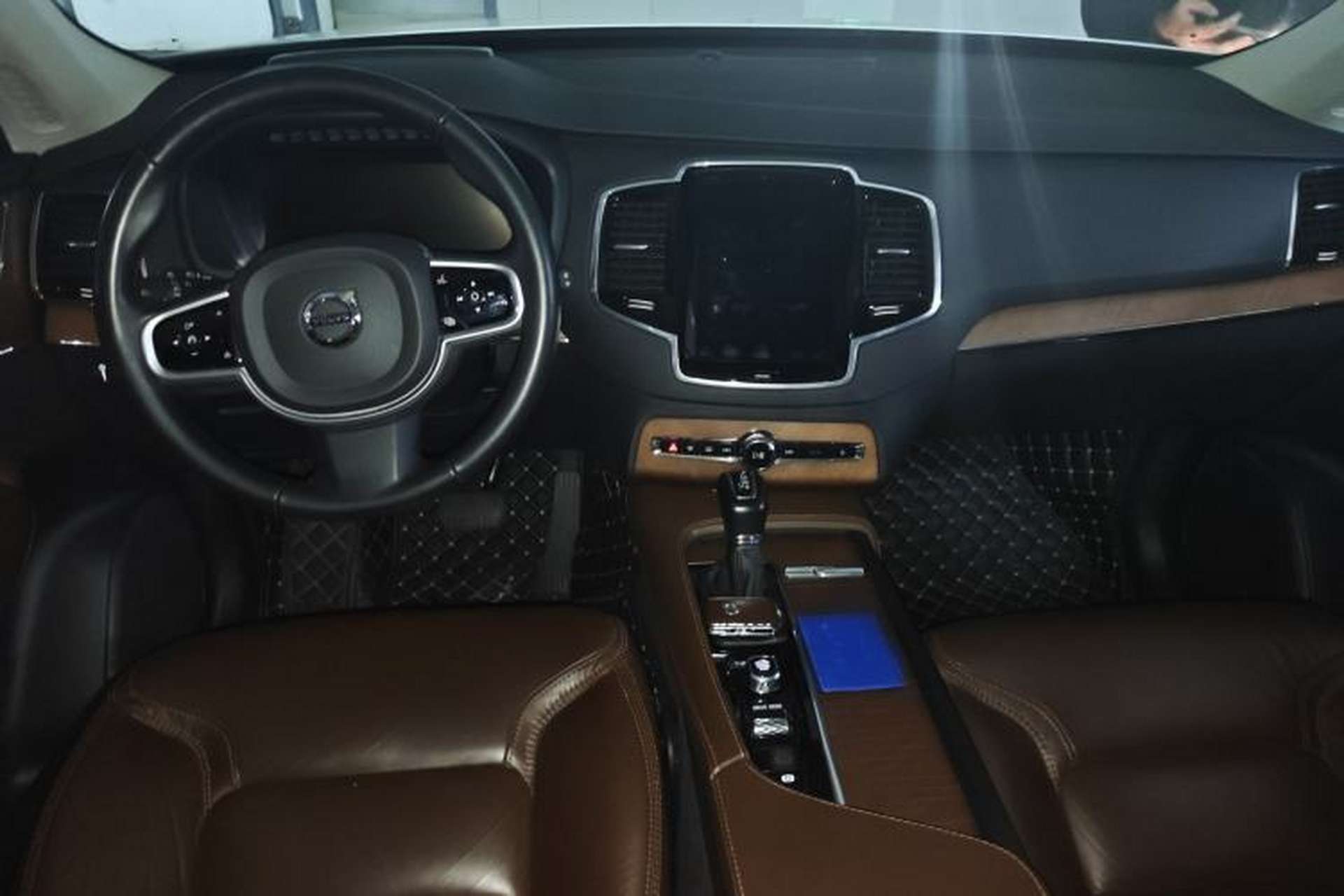 Used Volvo XC90 2018 T6 Zhiya Edition 7-seater Center Console