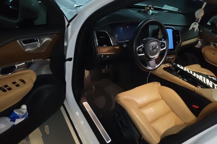 Used Volvo XC90 2018 T6 Prestige 7-Seater Driver Seat