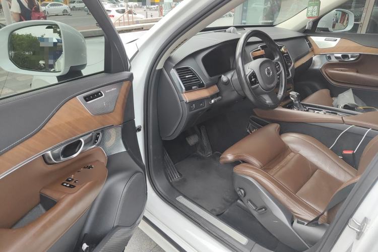 Used Volvo XC90 2018 T6 Prestige 7-Seater Driver Seat