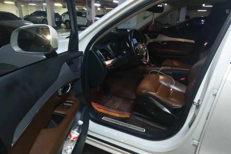 Used Volvo XC90 2018 T6 Zhiyi Edition 7-Seater Driver Seat