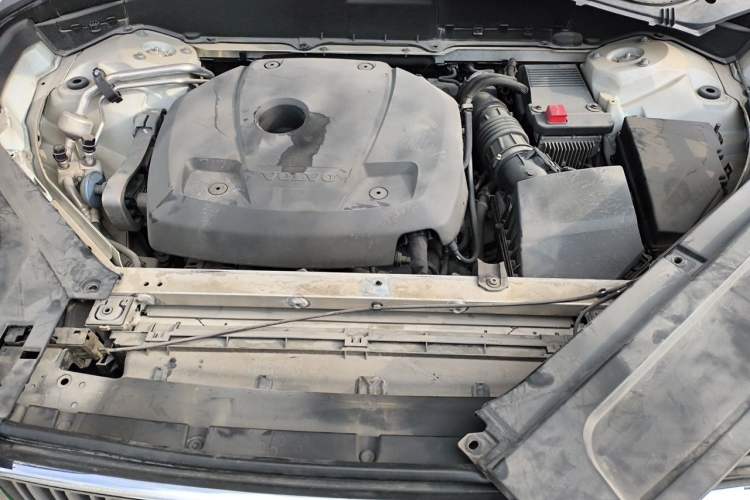 Used Volvo XC90 2018 T6 Zhiya Edition 7-seater Engine Bay
