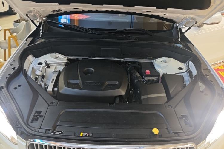 Used Volvo XC90 2018 T6 Zhiya Edition 7-seater Engine Bay