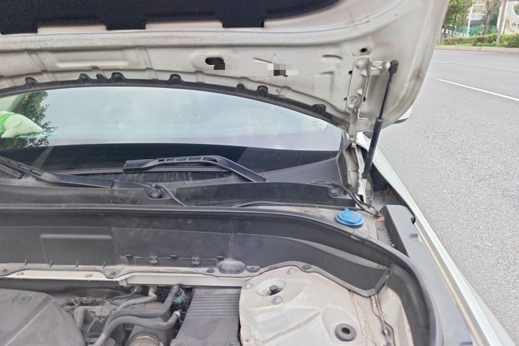 Used Volvo XC90 2018 T6 Zhiyi Edition 7-Seater Engine Bay Left