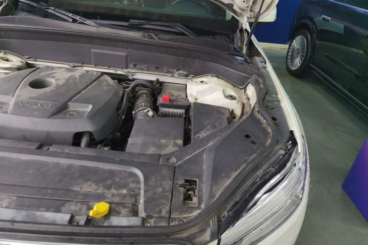 Used Volvo XC90 2018 T6 Zhiyi Edition 7-Seater Engine Bay Left