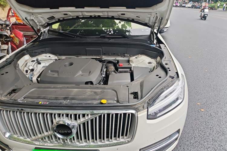 Used Volvo XC90 2018 T6 Zhiyi Edition 7-Seater Engine Bay Left