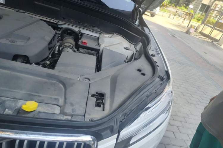 Used Volvo XC90 2018 T6 Zhiya Edition 7-seater Engine Bay Left