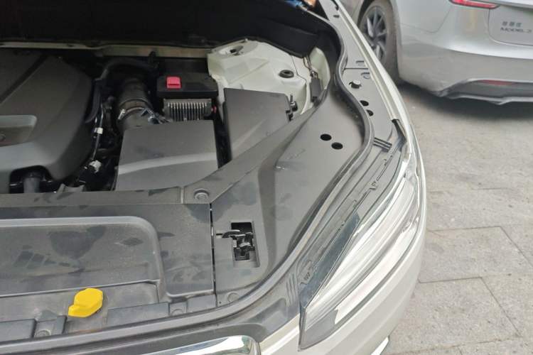 Used Volvo XC90 2018 T6 Zhiyi Edition 7-Seater Engine Bay Left