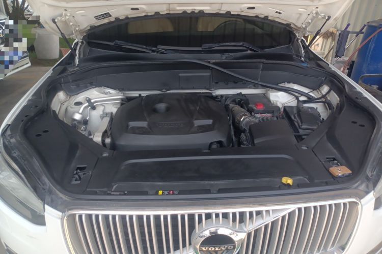 Used Volvo XC90 2018 T6 Zhiya Edition 7-seater Engine Bay