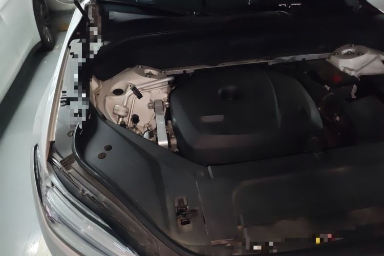 Used Volvo XC90 2018 T6 Prestige 7-Seater Engine Bay Right