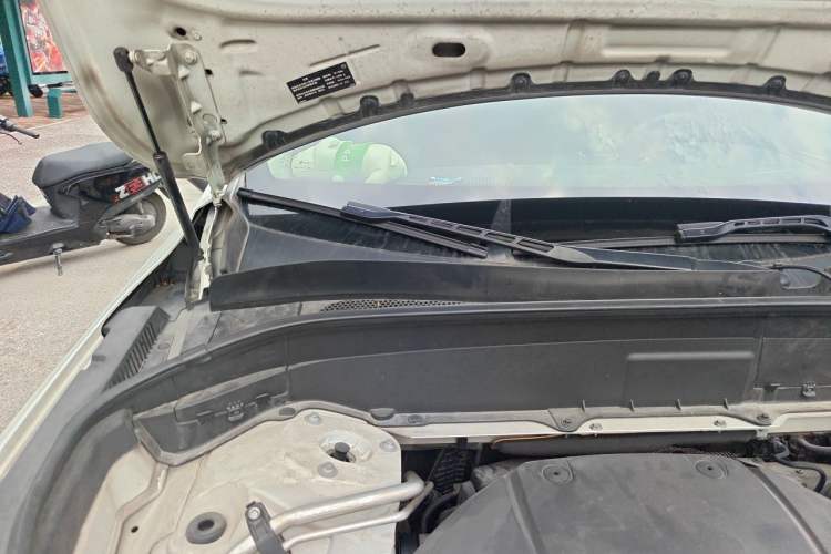Used Volvo XC90 2018 T6 Zhiyi Edition 7-Seater Engine Bay Right