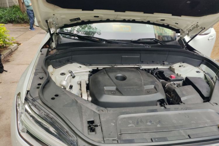 Used Volvo XC90 2018 T5 Zhiyi Edition 7-Seater Engine Bay Right