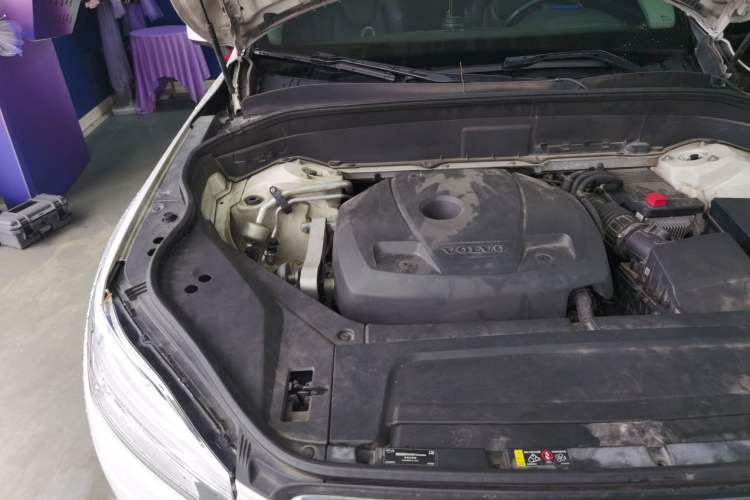 Used Volvo XC90 2018 T6 Zhiyi Edition 7-Seater Engine Bay Right