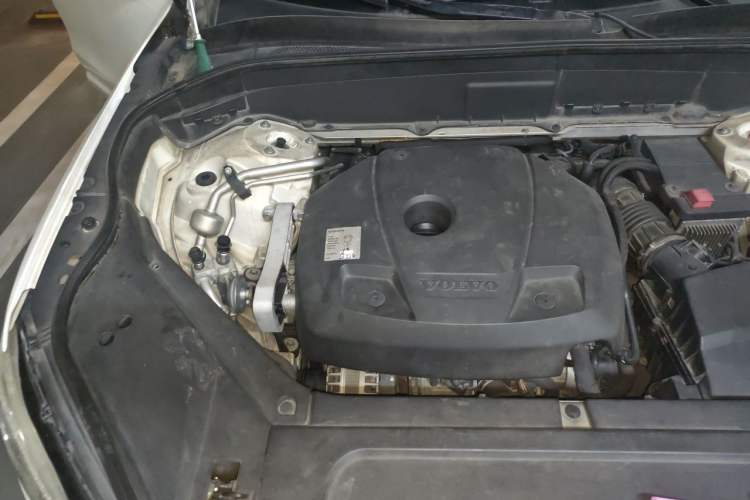 Used Volvo XC90 2018 T6 Zhiyi Edition 7-Seater Engine Bay Right