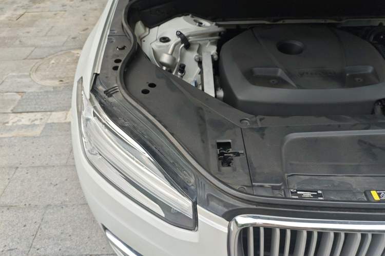 Used Volvo XC90 2018 T6 Zhiyi Edition 7-Seater Engine Bay Right