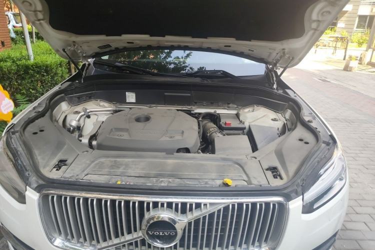 Used Volvo XC90 2018 T6 Zhiya Edition 7-seater Engine Bay