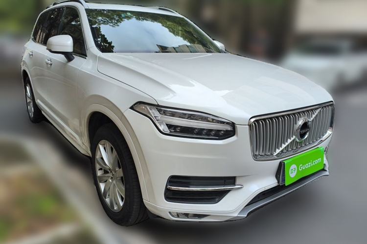 Used Volvo XC90 2018 T6 Zhiyi Edition 7-Seater Front Right 45 Deg