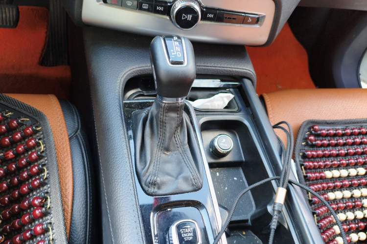 Used Volvo XC90 2018 T6 Zhiyi Edition 7-Seater Gear Lever