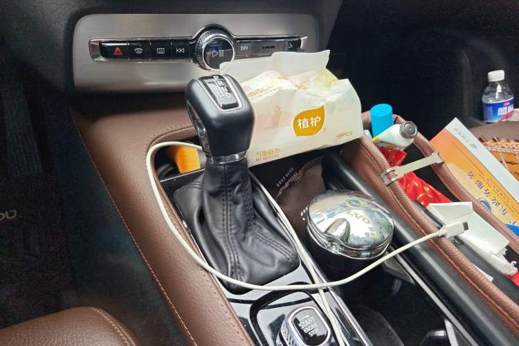 Used Volvo XC90 2018 T6 Zhiyi Edition 7-Seater Gear Lever