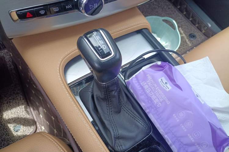 Used Volvo XC90 2018 T6 Zhiya Edition 7-seater Gear Lever