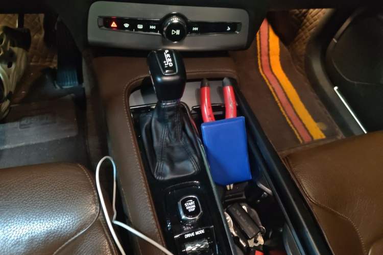 Used Volvo XC90 2018 T6 Zhiyi Edition 7-Seater Gear Lever