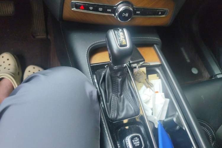Used Volvo XC90 2018 T6 Zhiya Edition 7-seater Gear Lever
