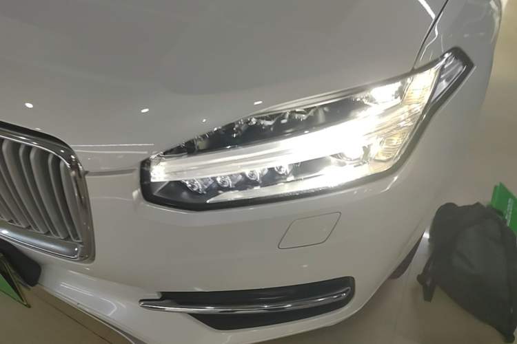 Used Volvo XC90 2018 T6 Zhiya Edition 7-seater Left Front Headlight
