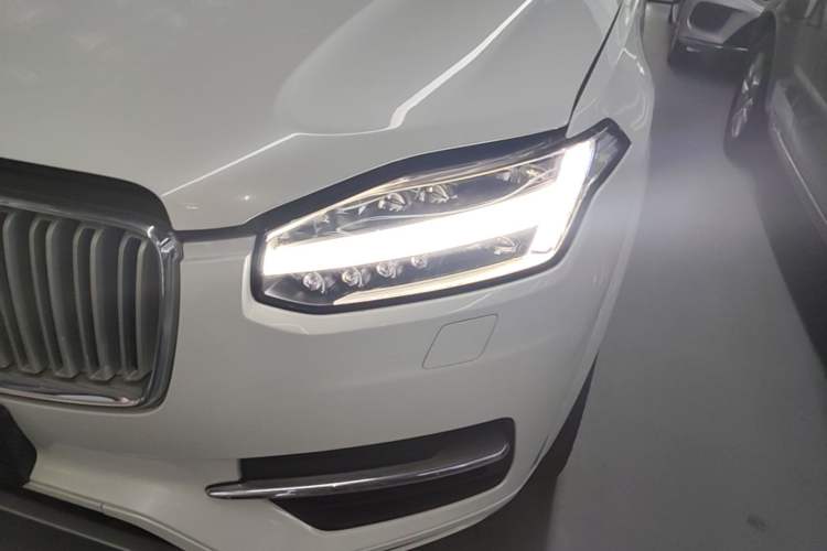 Used Volvo XC90 2018 T6 Zhiya Edition 7-seater Left Front Headlight