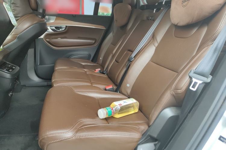 Used Volvo XC90 2018 T6 Prestige 7-Seater Left Rear Seat