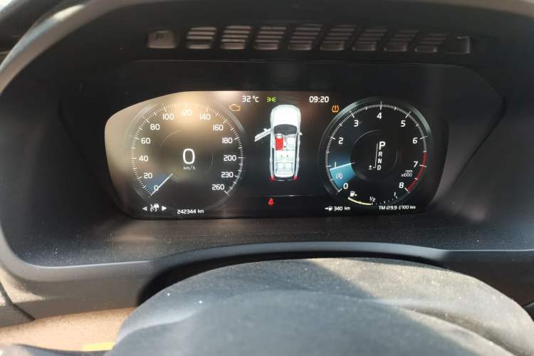 Used Volvo XC90 2018 T6 Zhiya Edition 7-seater Odometer Close Up