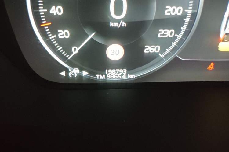 Used Volvo XC90 2018 T6 Zhiya Edition 7-seater Odometer Close Up