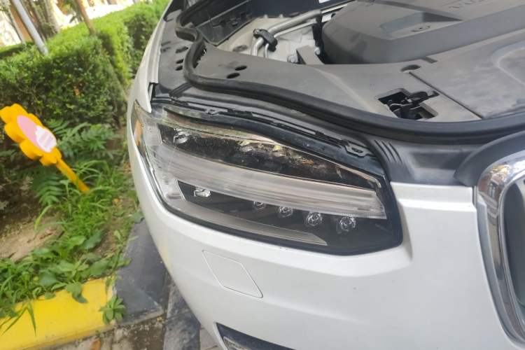 Used Volvo XC90 2018 T6 Zhiya Edition 7-seater Right Front Headlight