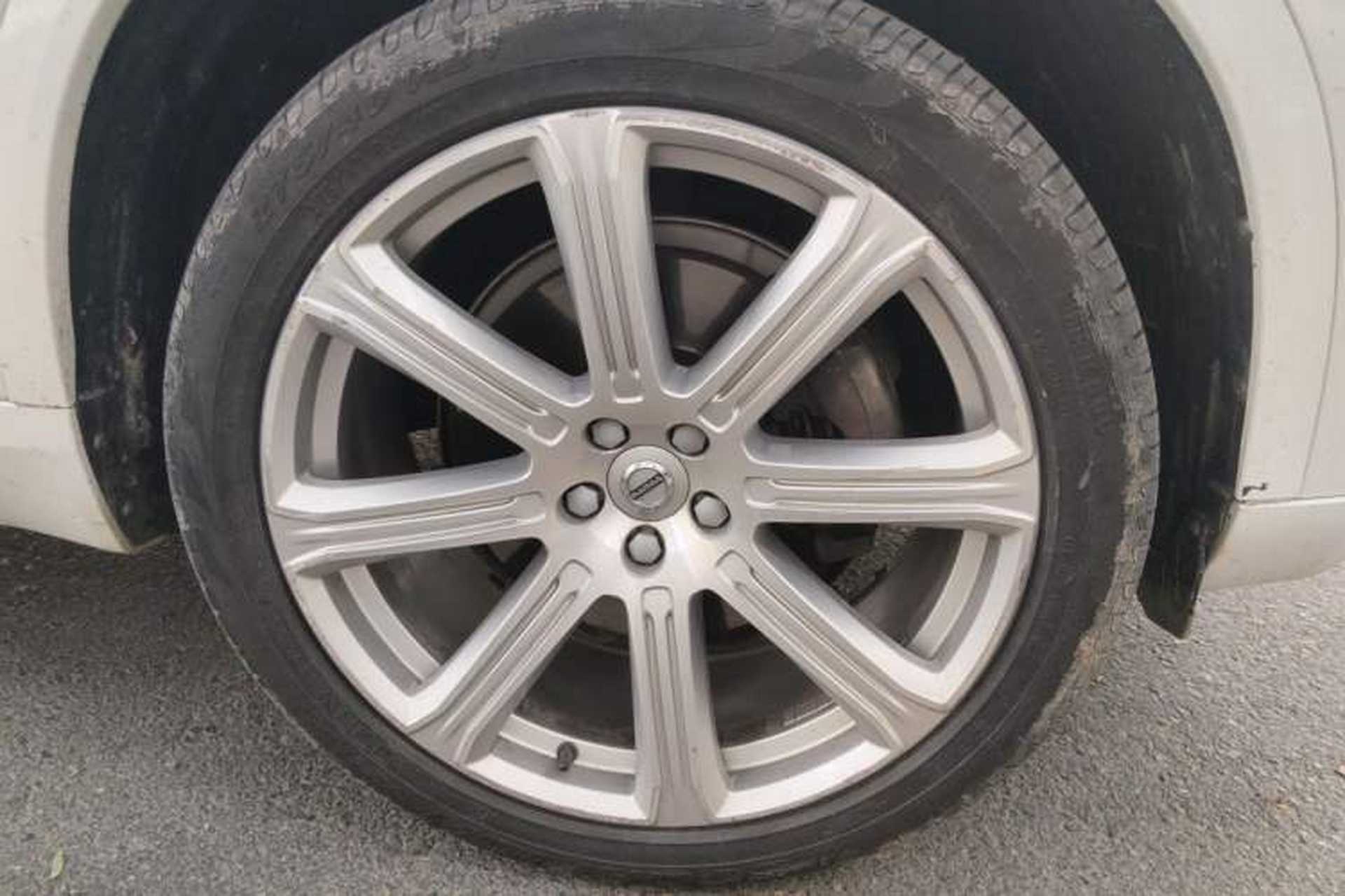 Used Volvo XC90 2018 T6 Zhiyi Edition 7-Seater Right Front Wheel Hub