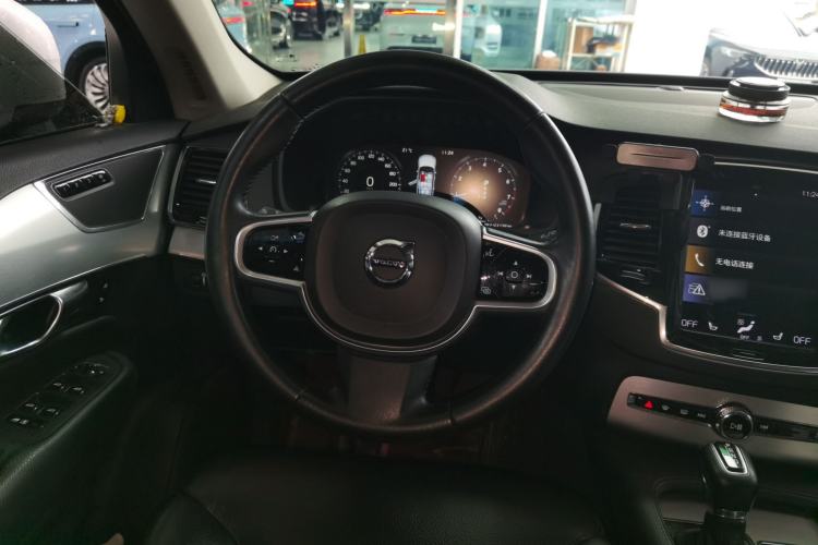 Used Volvo XC90 2018 T6 Zhiyi Edition 7-Seater Steering Wheel