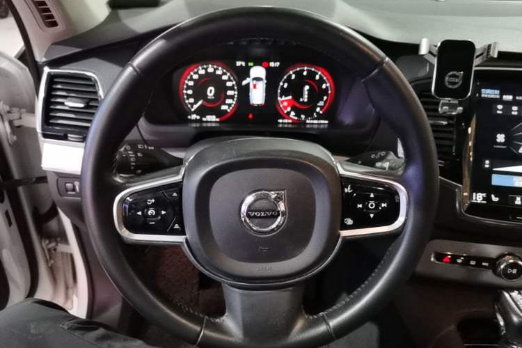 Used Volvo XC90 2018 T6 Zhiyi Edition 7-Seater Steering Wheel