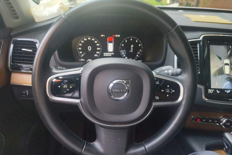 Used Volvo XC90 2018 T6 Zhiya Edition 7-seater Steering Wheel