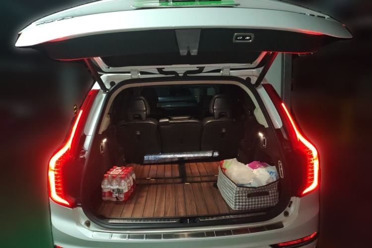 Used Volvo XC90 2018 T6 Zhiya Edition 7-seater Trunk