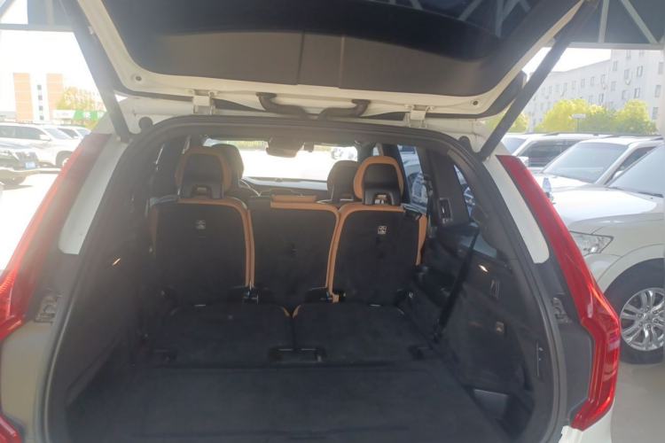 Used Volvo XC90 2018 T6 Zhiya Edition 7-seater Trunk