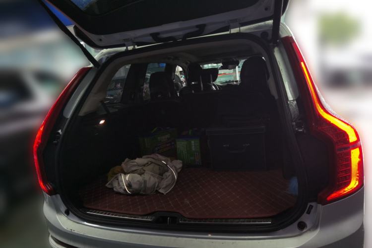 Used Volvo XC90 2018 T6 Zhiyi Edition 7-Seater Trunk