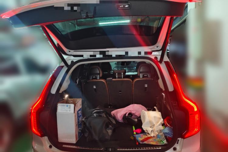 Used Volvo XC90 2018 T6 Zhiyi Edition 7-Seater Trunk
